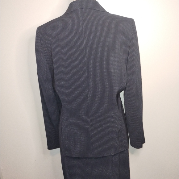 Dotted Pin Stripe Black Larry Levine Skirt & Jacket 10 - Picture 5 of 9